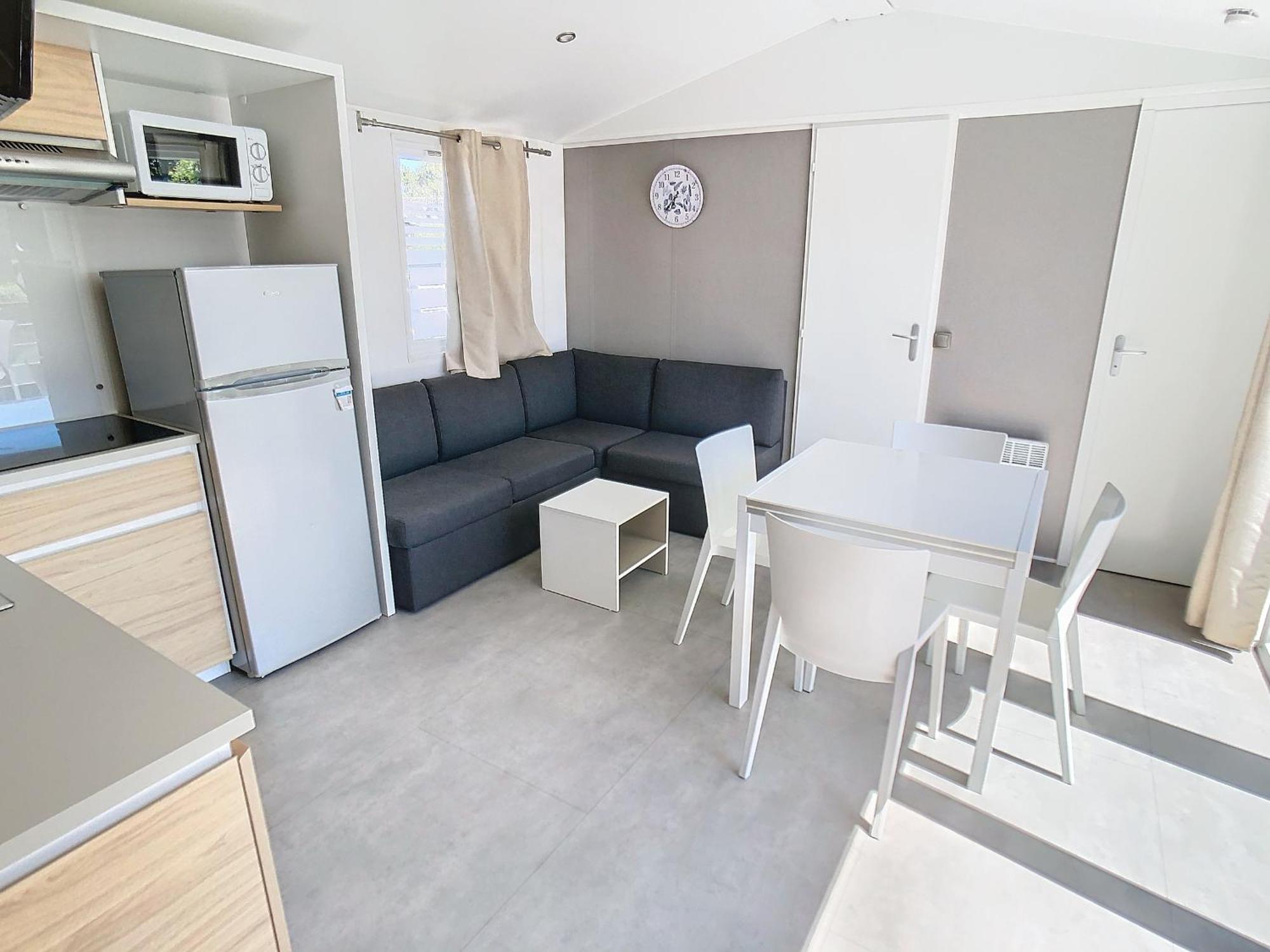 Mobil-Home Confort 6 Pers, 3 Ch, Terrasse, Piscine & Proche Plage - Fr-1-361A-25 Jullouville-les-Pins Eksteriør bilde